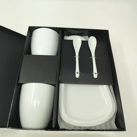 New in Box La Z Boy White Ceramic 6-Piece Coffee Set - 2 Mugs, 2 Spoons, 2 Trays - Picture 4 of 5